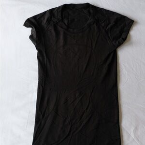 Lululemon Swiftly Tech 1.0 short sleeve shirt size 8